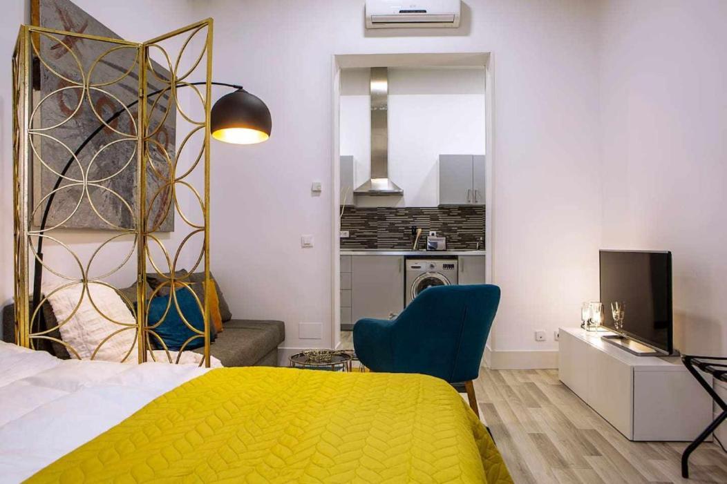 Calle Huertas Corazon By Regalatemadrid Bagian luar foto